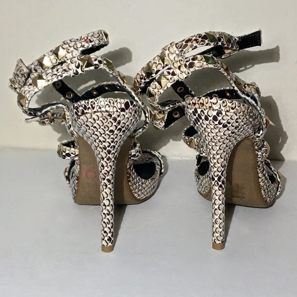 Wild Diva Lounge Snake Cage Stiletto shoes 6 NWT - Picture 7 of 14